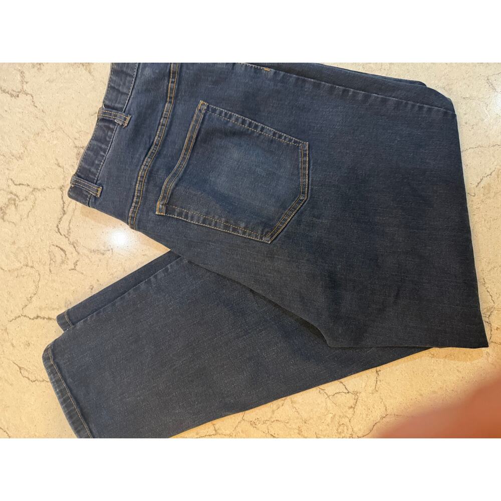 DXL Men’s Relaxed Fit Jeans – Continuous Comfort Waistband